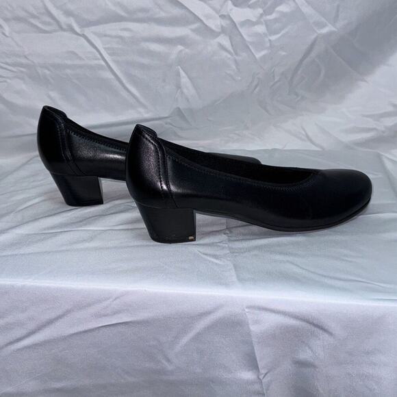 David Tate Black Leather Round Toe Court Heels | Sz 7.5 - Picture 5 of 9